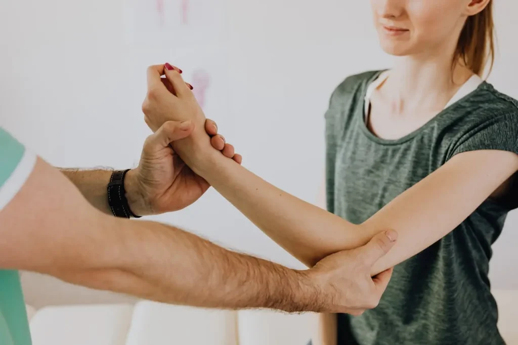 فیزیوتراپی برای تسریع ترمیم شکستگی‌ها