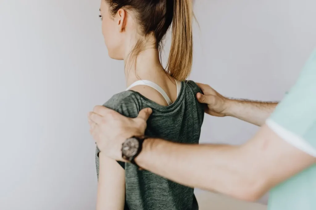 چگونه از سندرم شانه منجمد جلوگیری کنیم؟