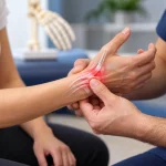 دکوئروین و درد سمت شست مچ دست در ارزیابی فیزیوتراپی